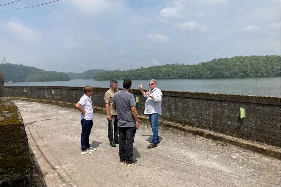 EQUIPE DA EMAE FAZ INSPEÇÃO NA BARRAGEM DO RIO DAS PEDRAS